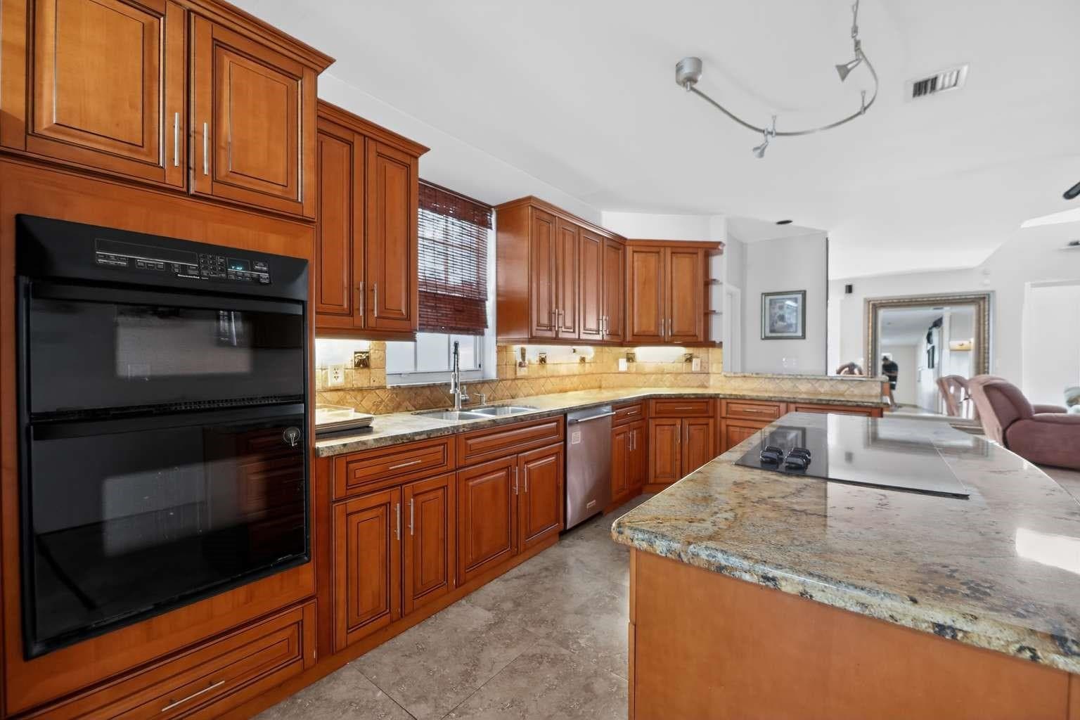 15158 SW 49th Street, Davie, FL 33331 — photo 9 of 24