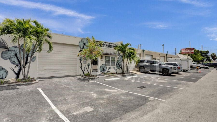 3930 NE 5th Avenue, Oakland Park, FL 33334 — photo 1 of 6