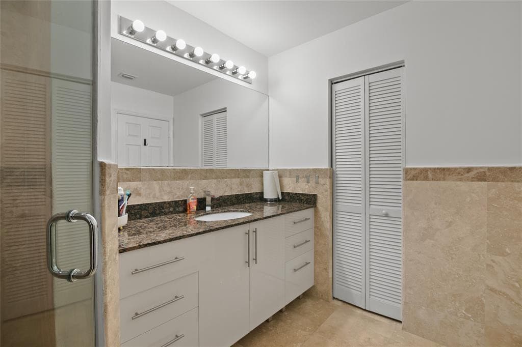 732 NE 15th Avenue, Fort Lauderdale, FL 33304 — photo 26 of 48