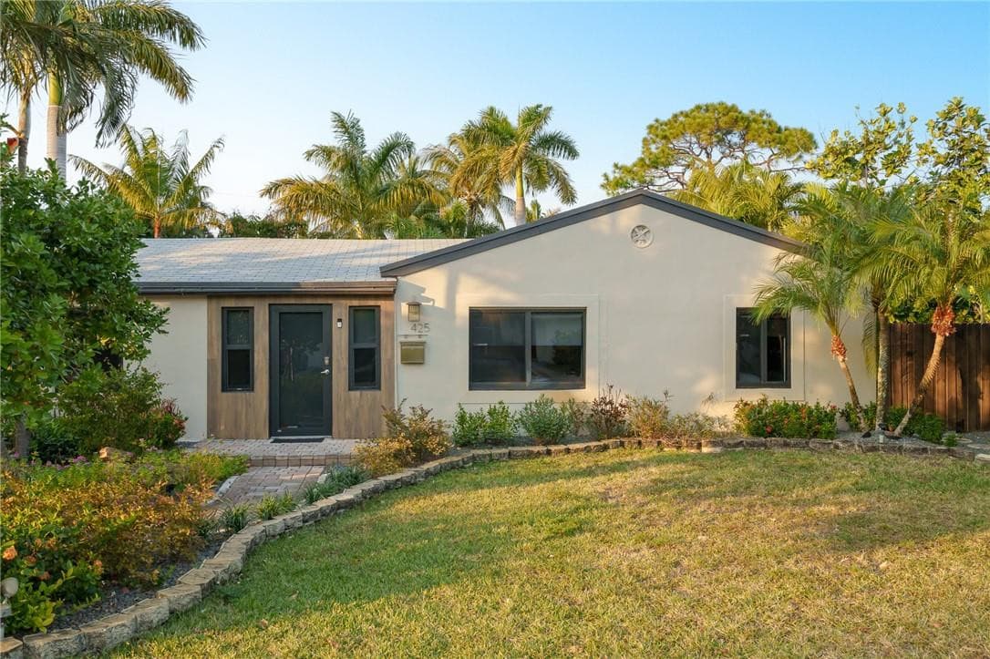 425 NE 25th Street, Wilton Manors, FL 33305 — photo 10 of 62