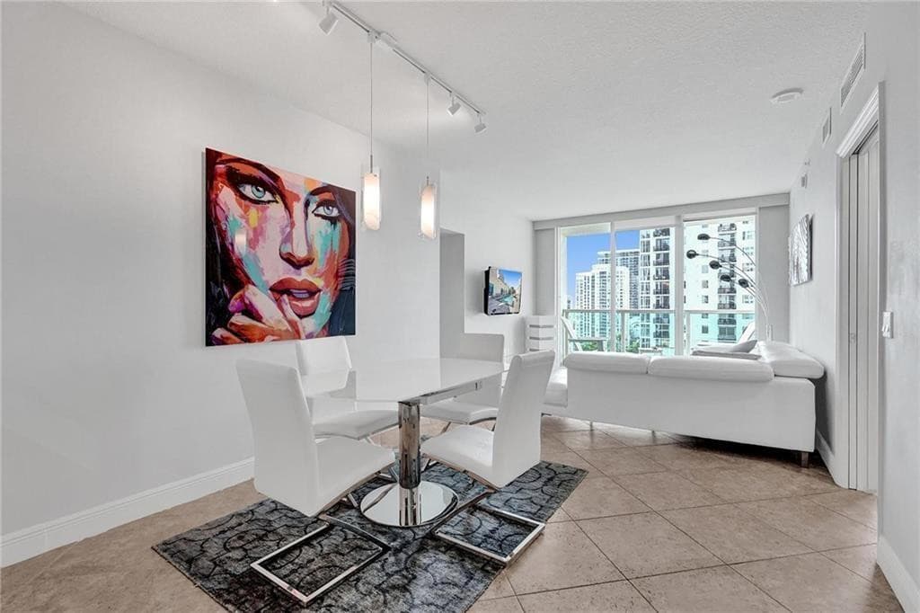 350 SE 2nd Street 1720, Fort Lauderdale, FL 33301 — photo 1 of 26