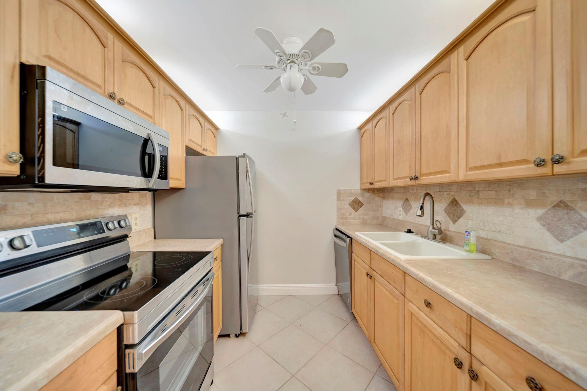 300 SW 134th Way 204E, Pembroke Pines, FL 33027 — photo 26 of 49