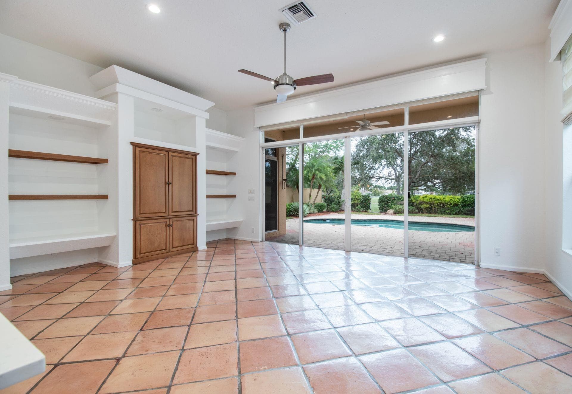 2466 Bay Isle Court 2466, Weston, FL 33327 — photo 15 of 37