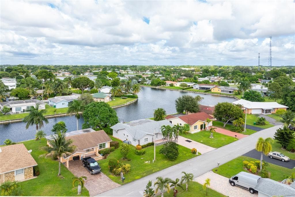 9407 NW 70th Place, Tamarac, FL 33321 — photo 40 of 47