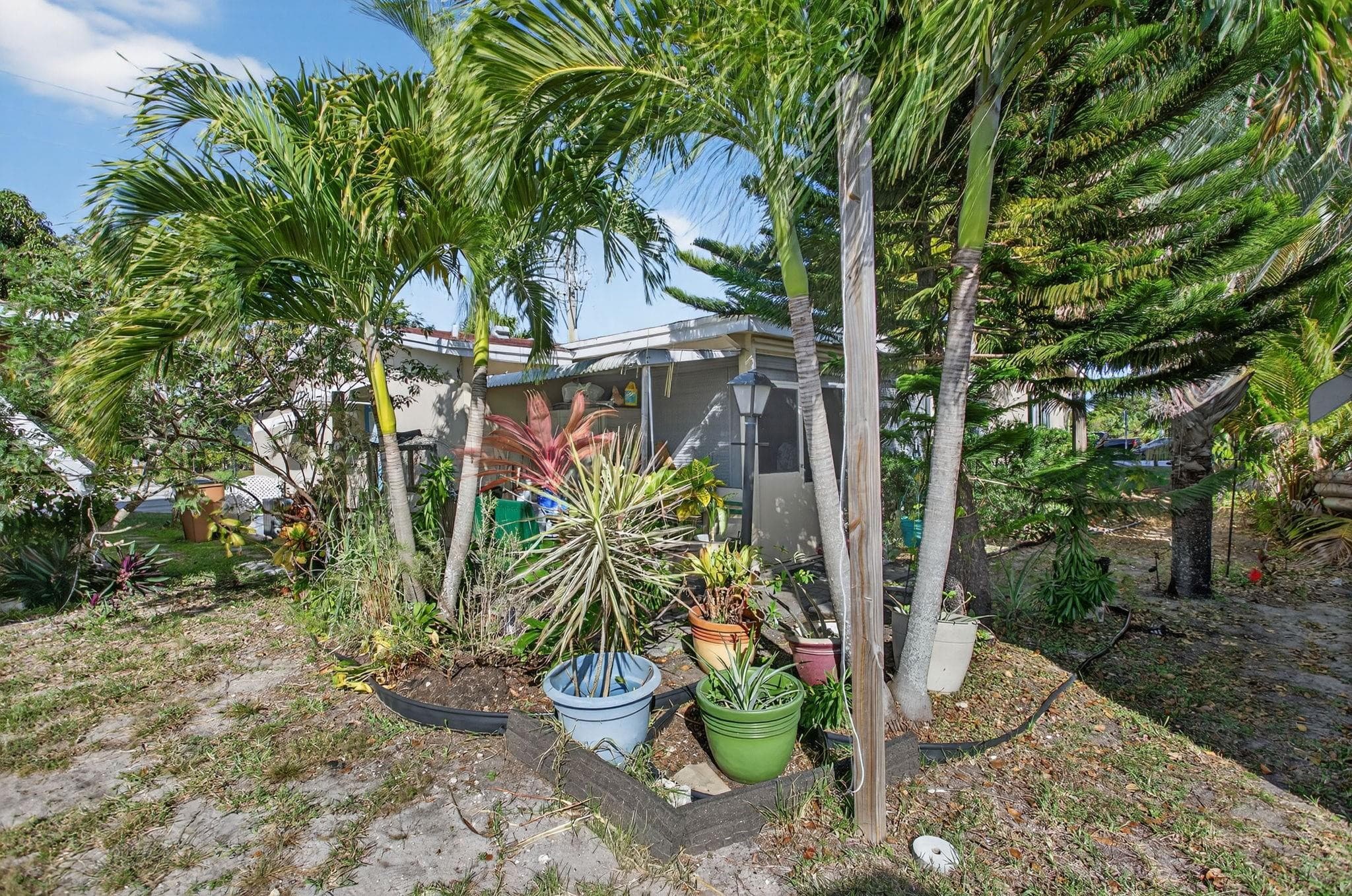 910 NW 49th Court, Deerfield Beach, FL 33064 — photo 5 of 46