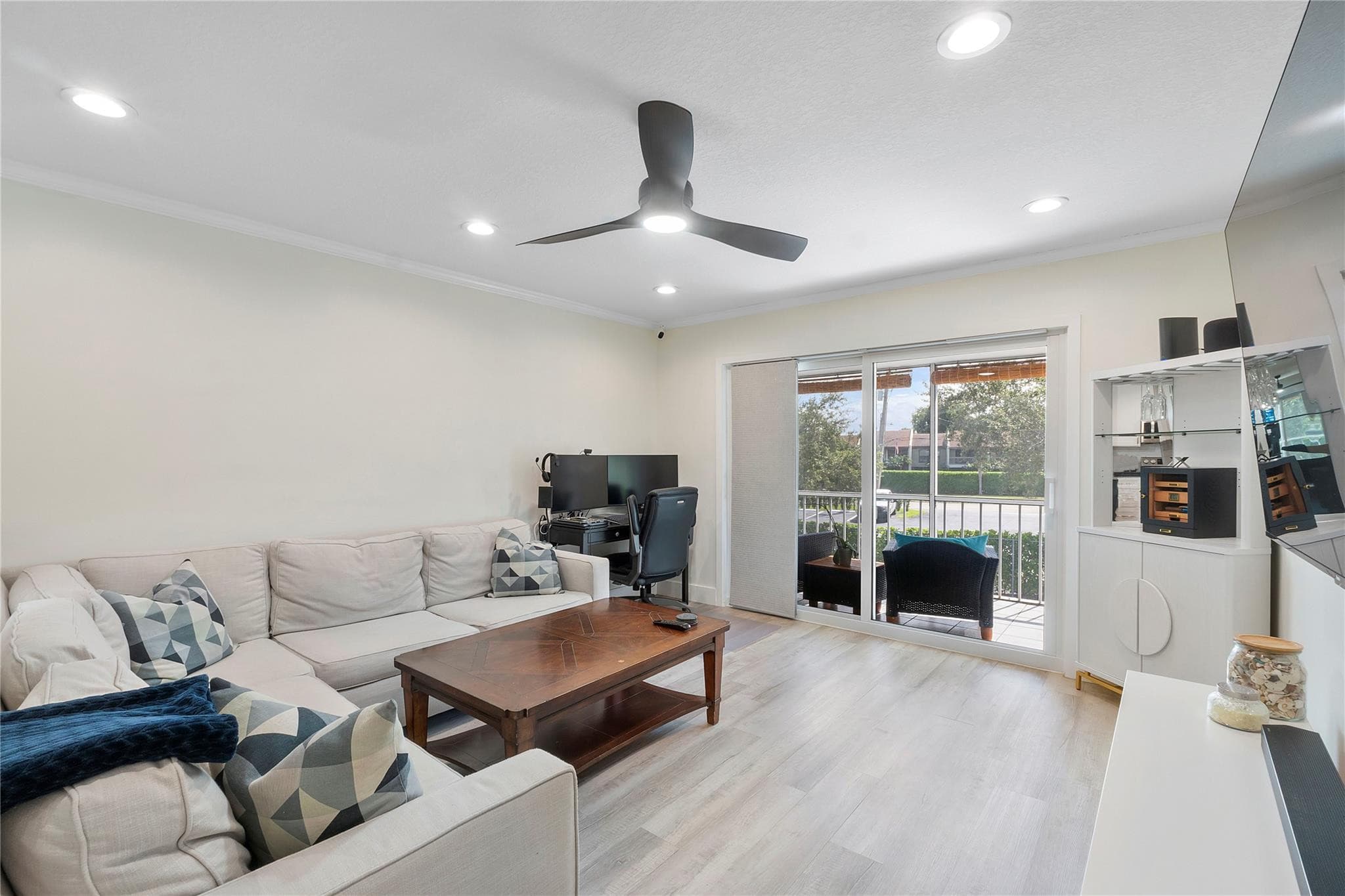 6205 Bay Club Drive 3, Fort Lauderdale, FL 33308 — photo 9 of 51