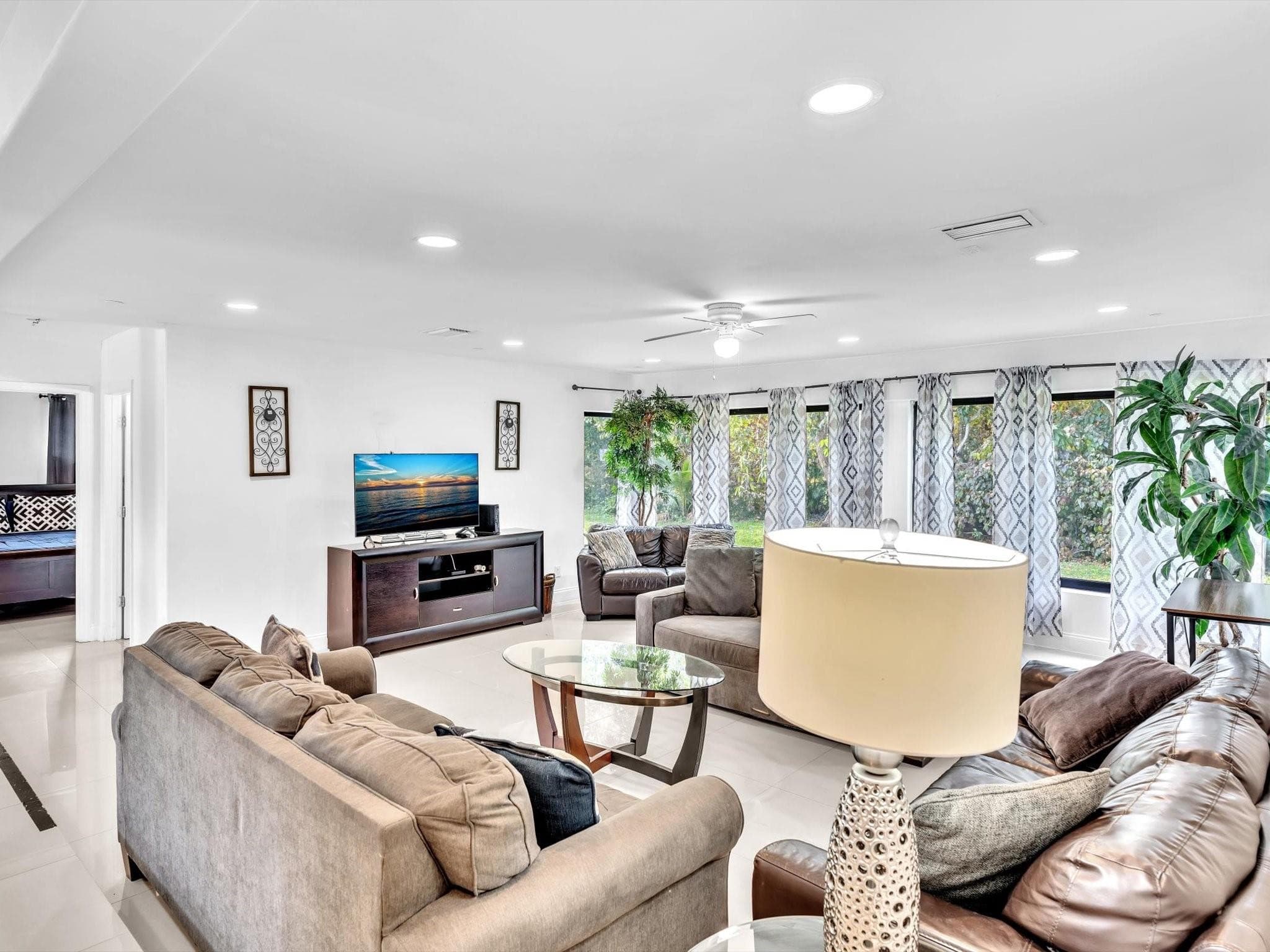 5901 W Broward Boulevard, Plantation, FL 33317 — photo 18 of 53