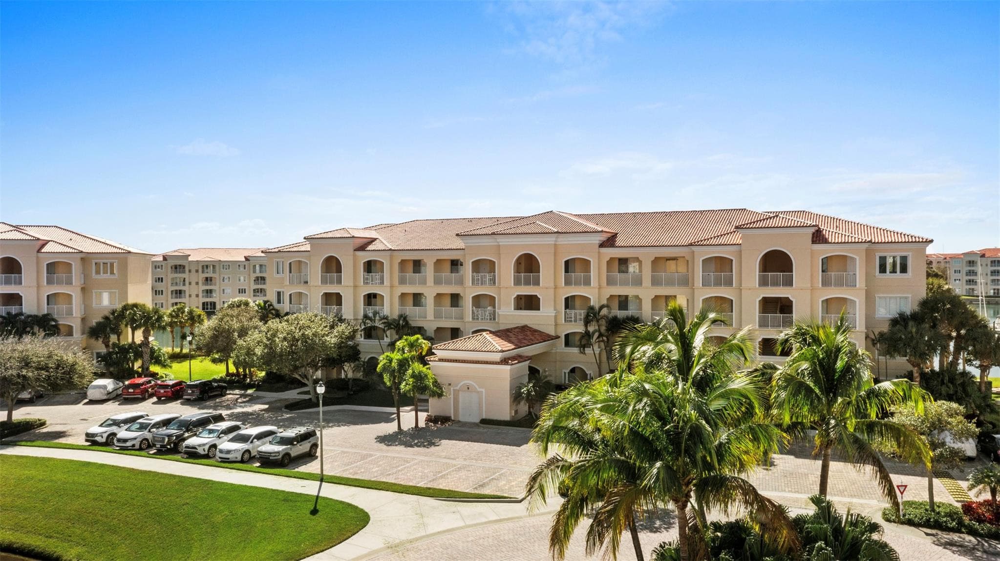 9 Harbour Isle Drive 102, Hutchinson Island, FL 34949 — photo 37 of 37