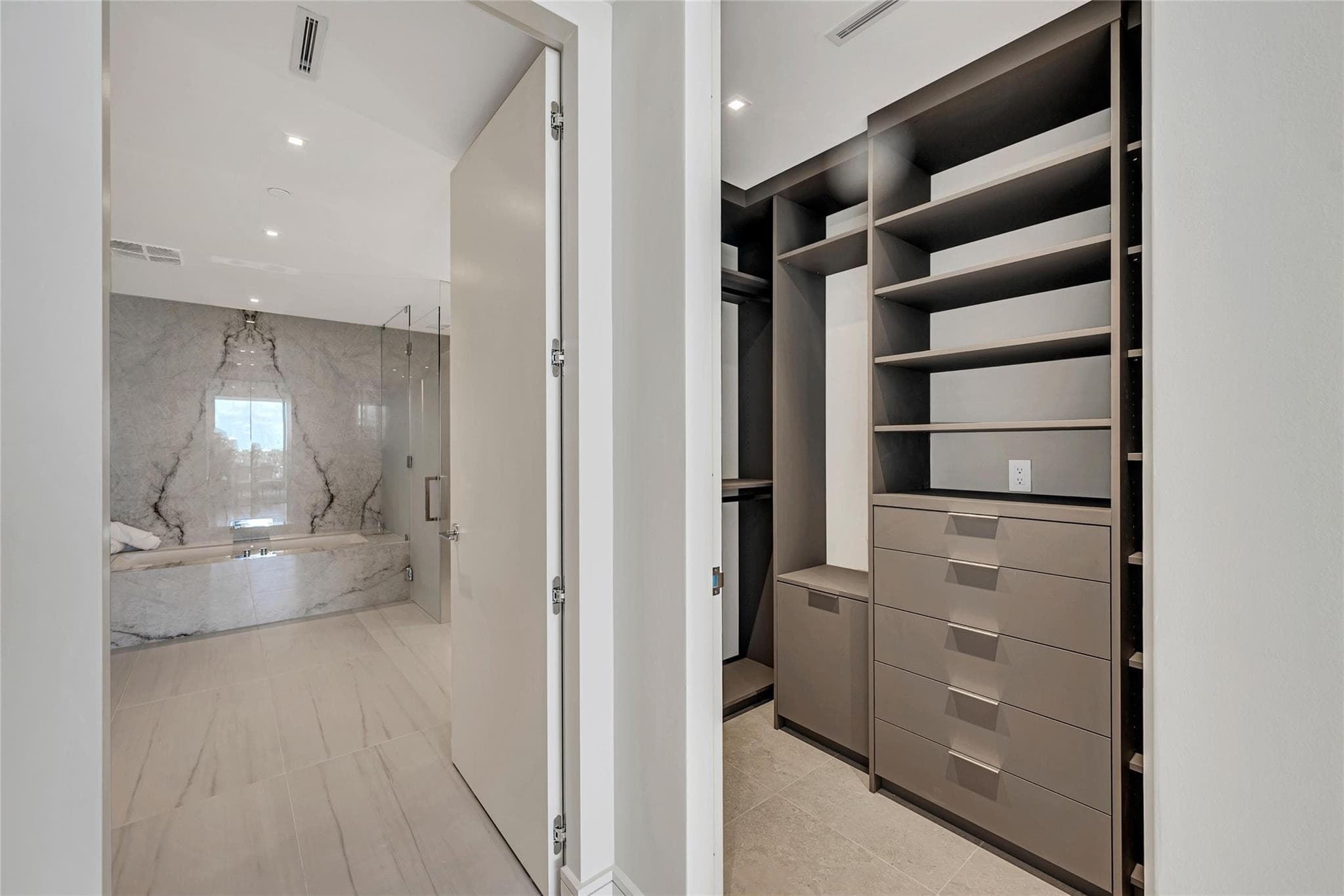 2241 SE 17th Street 601, Fort Lauderdale, FL 33316 — photo 49 of 88