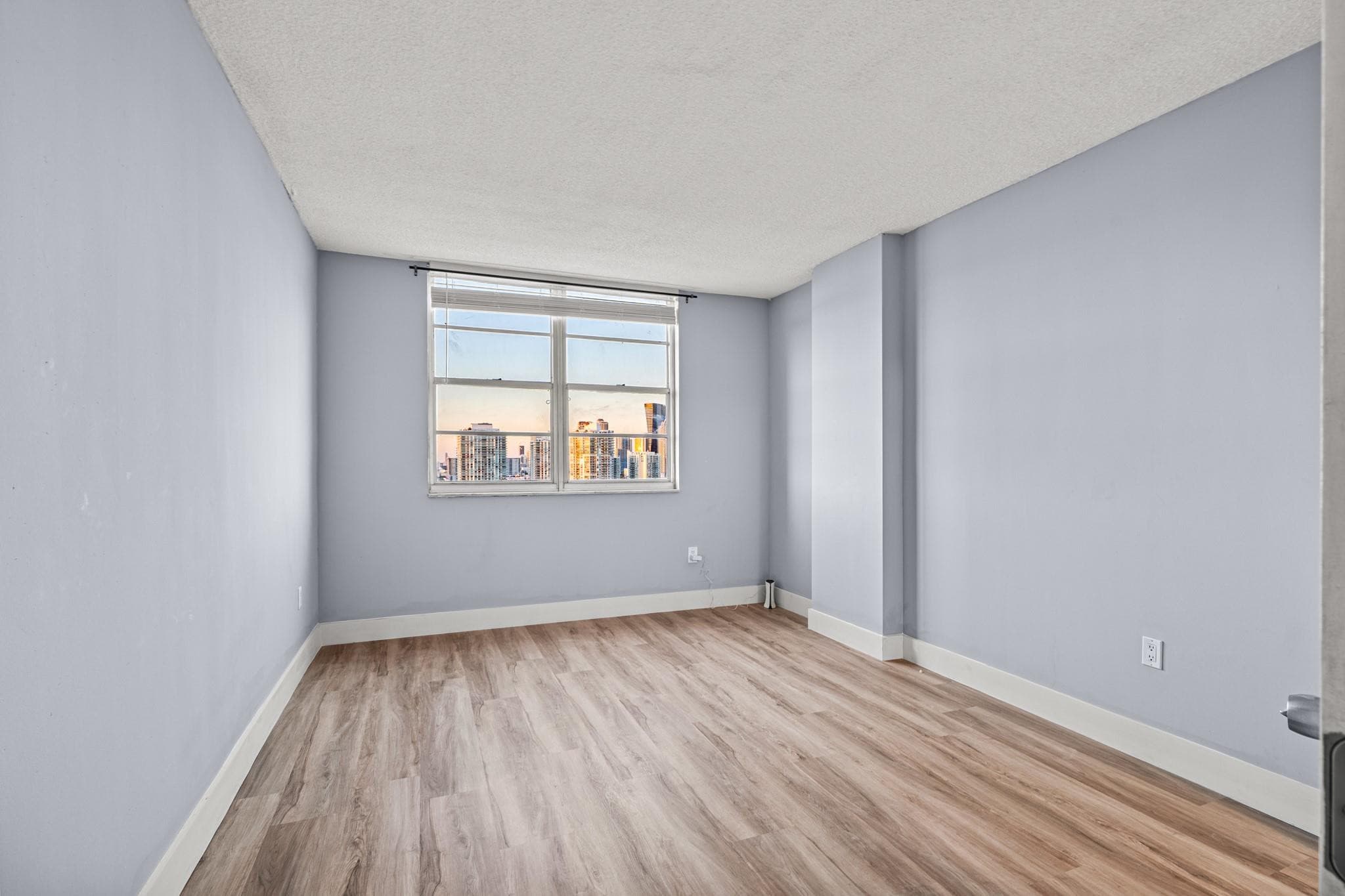 500 Bayview Drive 2023, Sunny Isles Beach, FL 33160 — photo 11 of 46