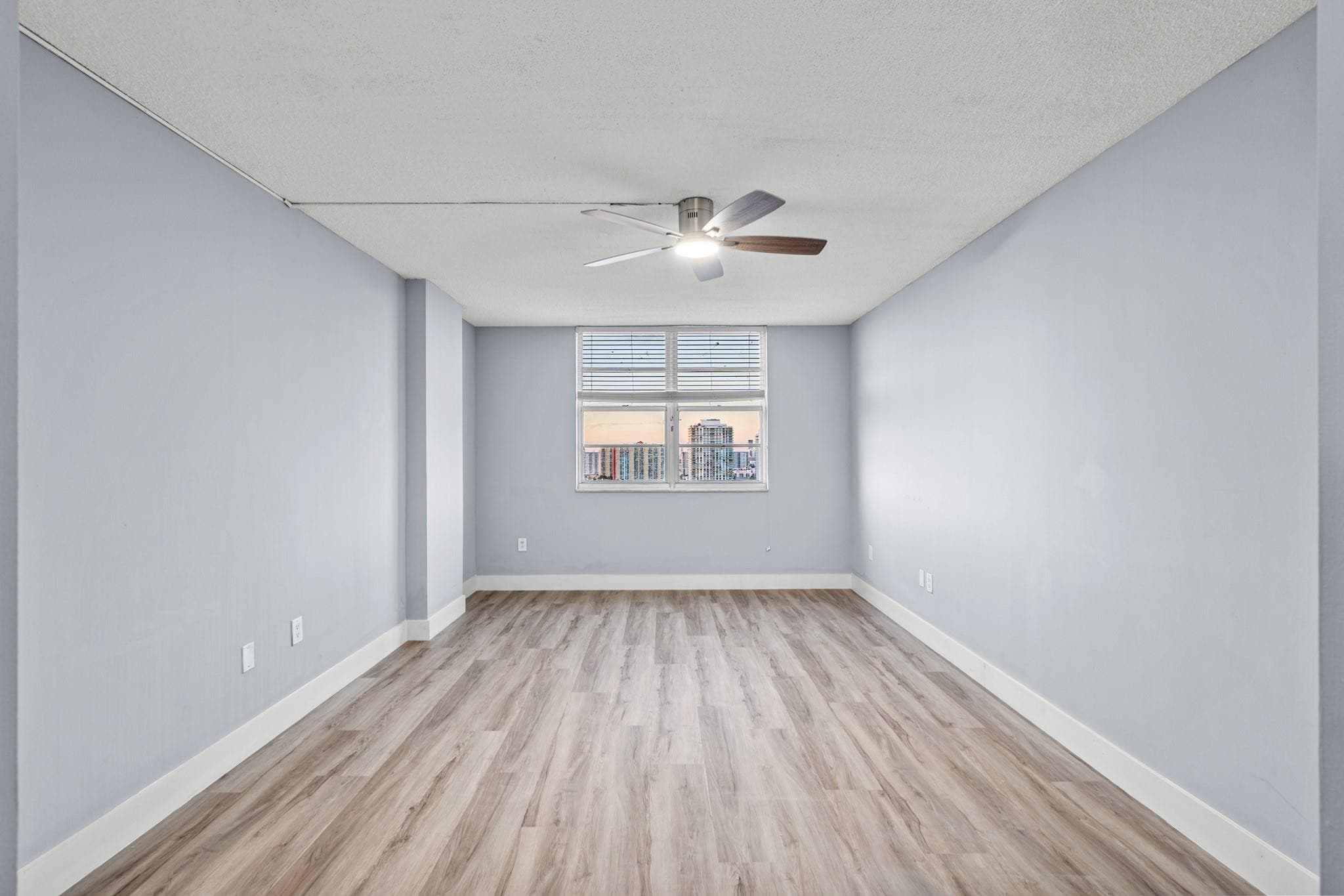 500 Bayview Drive 2023, Sunny Isles Beach, FL 33160 — photo 15 of 46