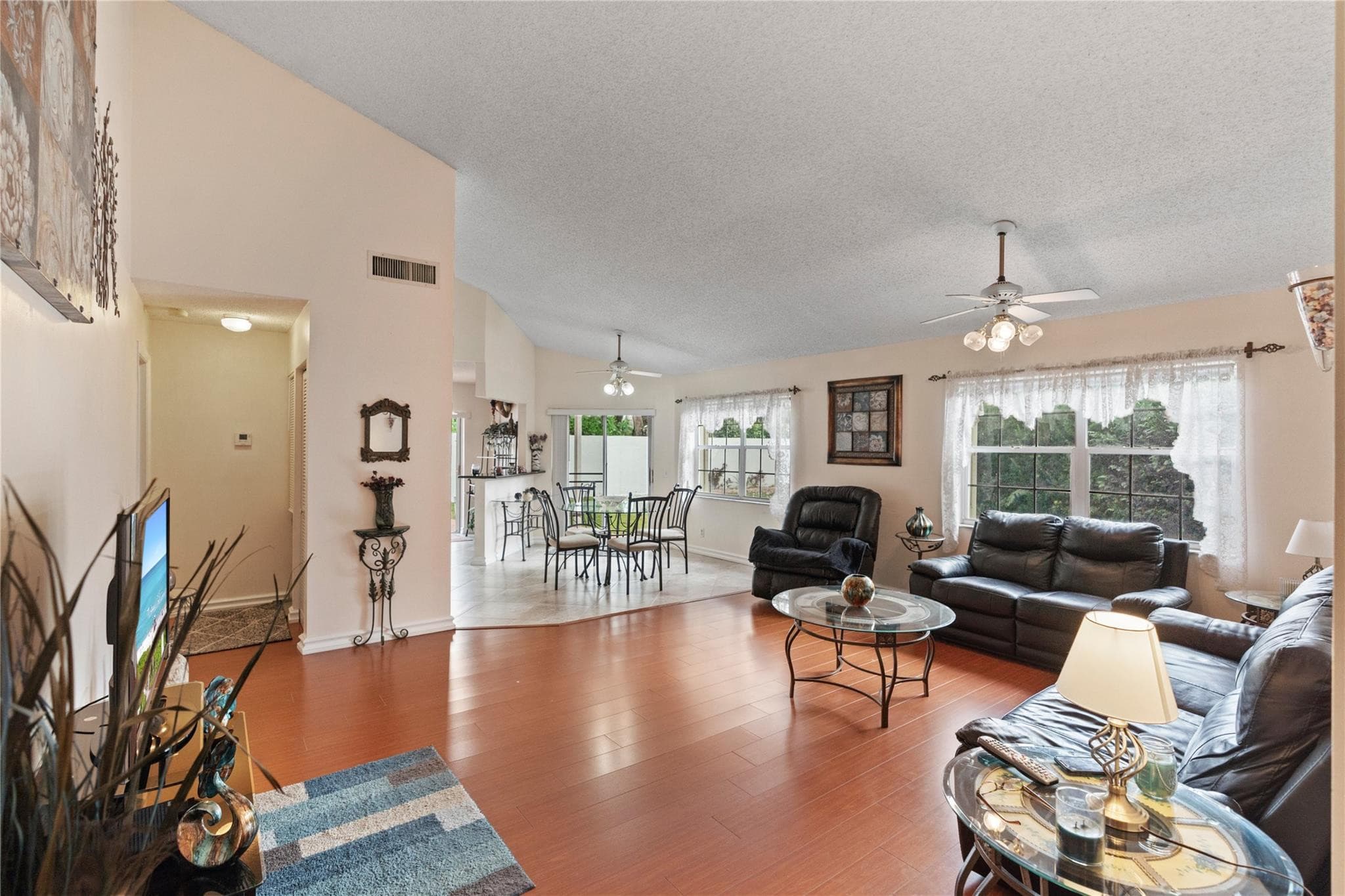 9815 NW 5th Place, Plantation, FL 33324 — photo 3 of 25