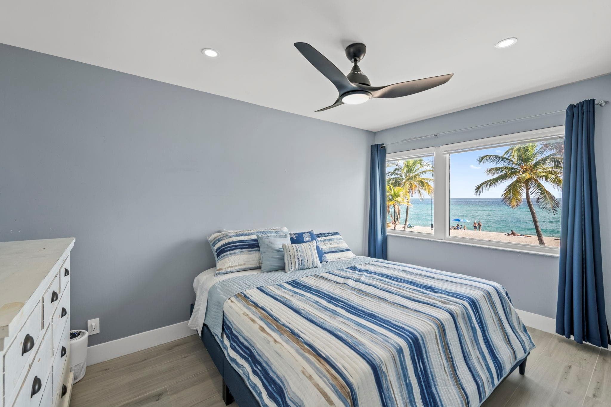 2203 N Surf Road, Hollywood, FL 33019 — photo 42 of 60