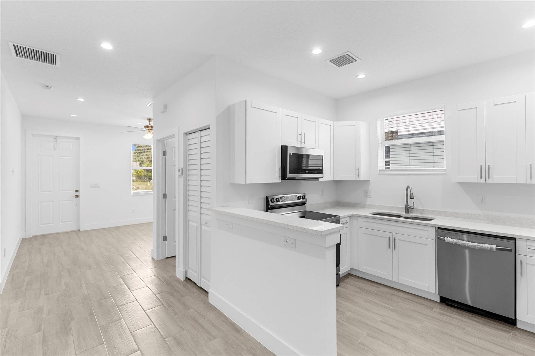 416 NE 12th Avenue, Boynton Beach, FL 33435 — photo 28 of 43