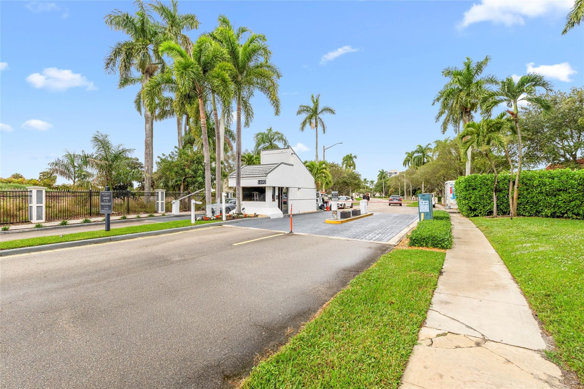 2400 Presidential Way 1502, West Palm Beach, FL 33401 — photo 11 of 34