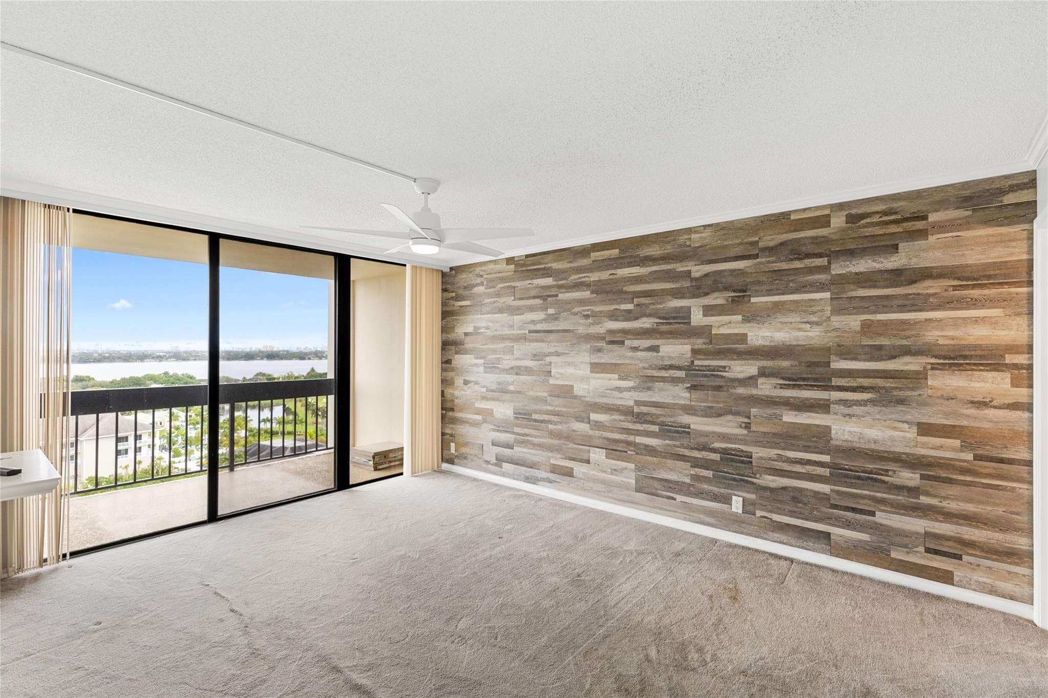 2400 Presidential Way 1502, West Palm Beach, FL 33401 — photo 12 of 34