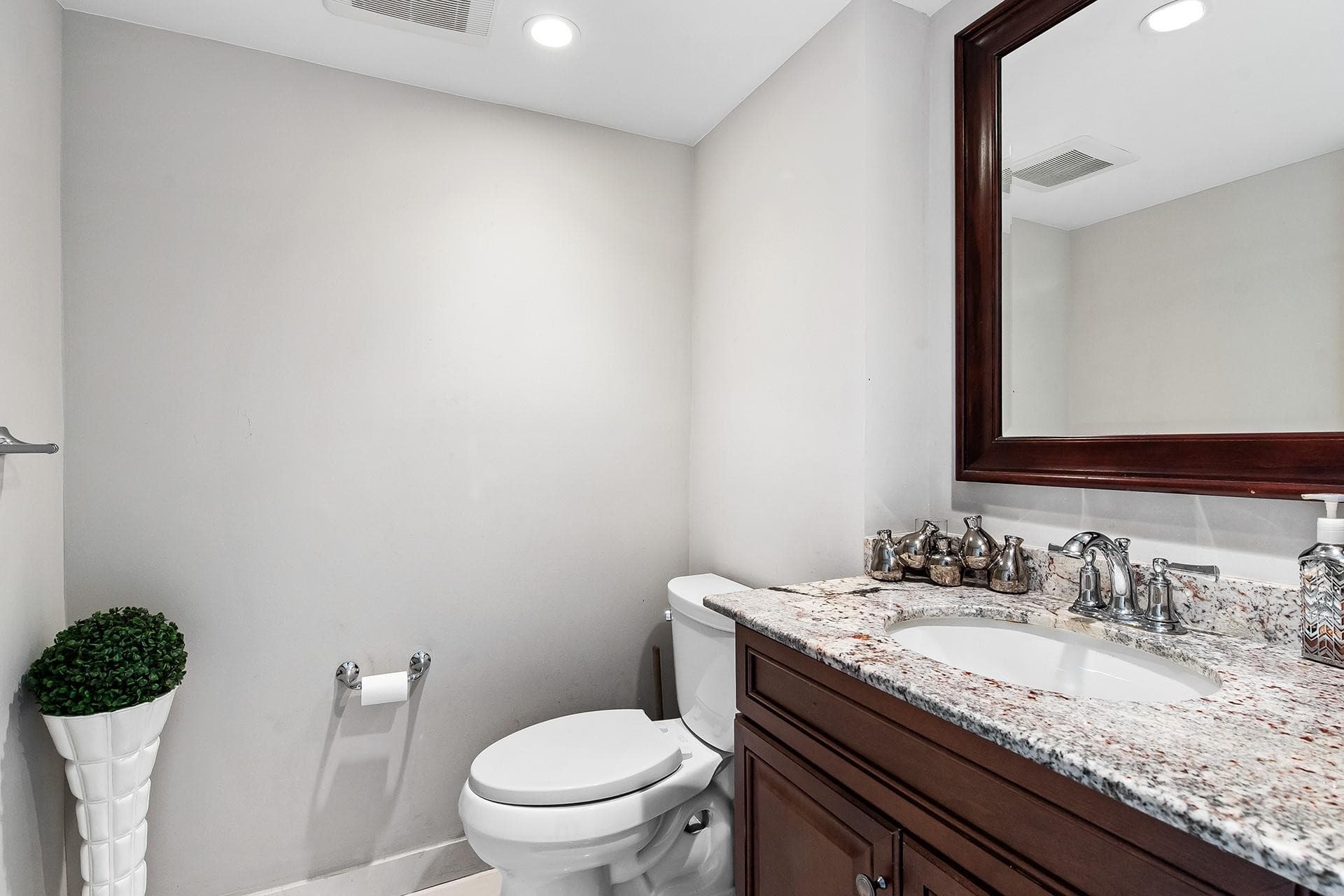 3850 Galt Ocean Drive 1003, Fort Lauderdale, FL 33308 — photo 11 of 17