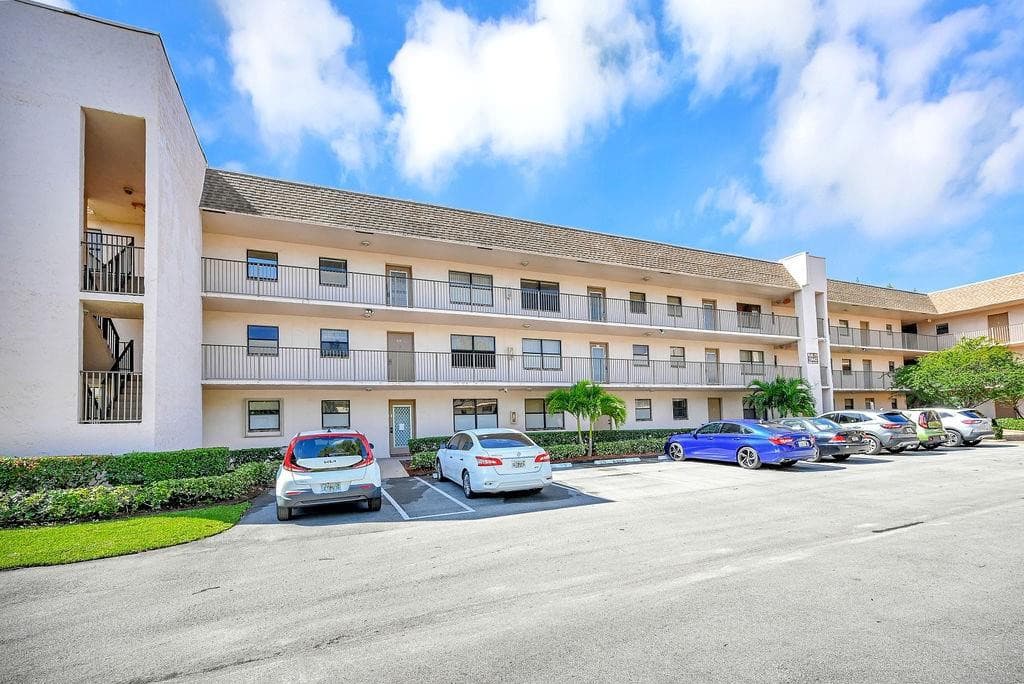 10442 Sunrise Lakes Boulevard 312, Sunrise, FL 33322 — photo 32 of 46