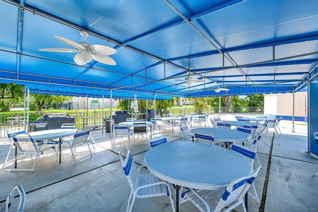 10442 Sunrise Lakes Boulevard 312, Sunrise, FL 33322 — photo 40 of 46