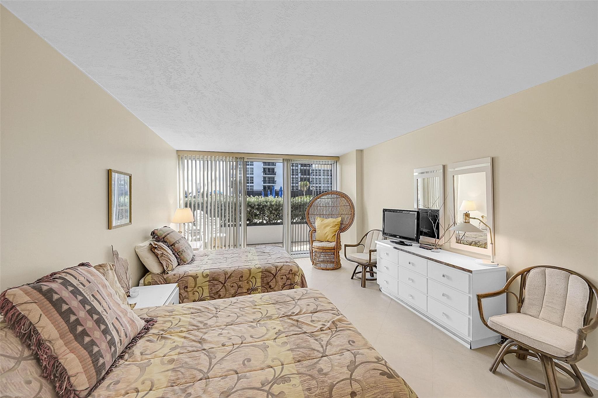 531 N Ocean Boulevard 410, Pompano Beach, FL 33062 — photo 20 of 28