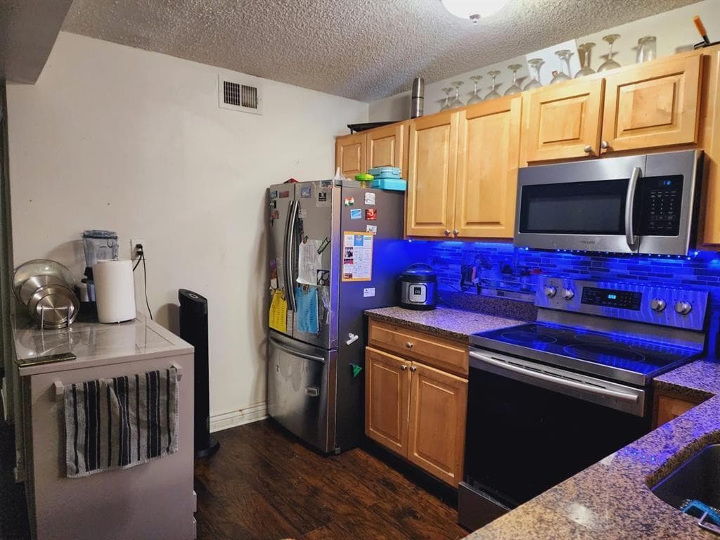 10749 Cleary Boulevard 202, Plantation, FL 33324 — photo 3 of 11