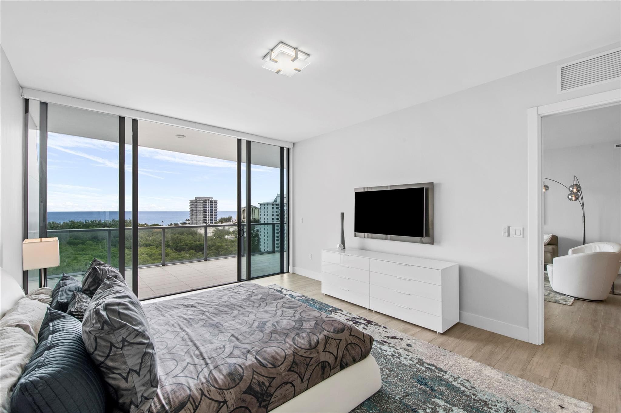 920 Intracoastal Drive 1402, Fort Lauderdale, FL 33304 — photo 18 of 41