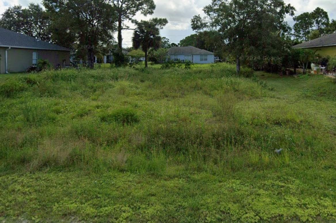 8355 102nd Court, Vero Beach, FL 32967 — photo 1 of 2
