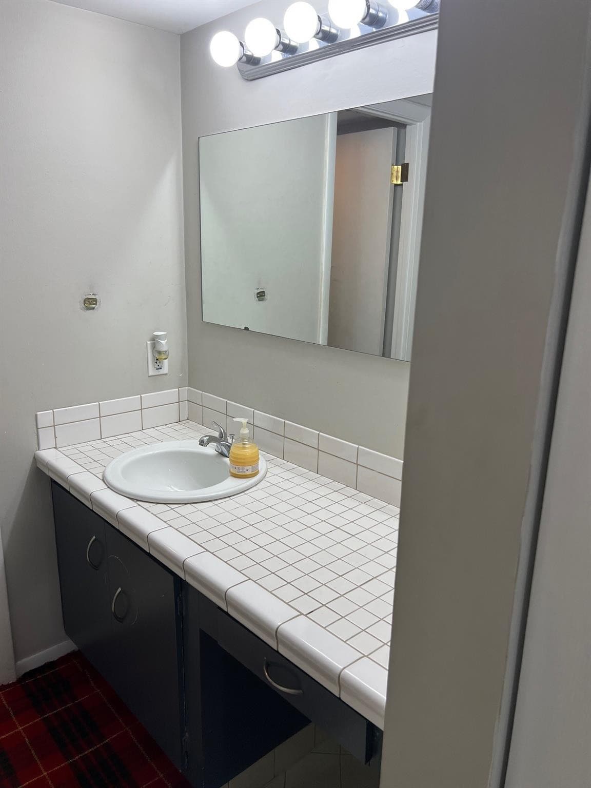 Condominium in Margate — photo 11 of 17