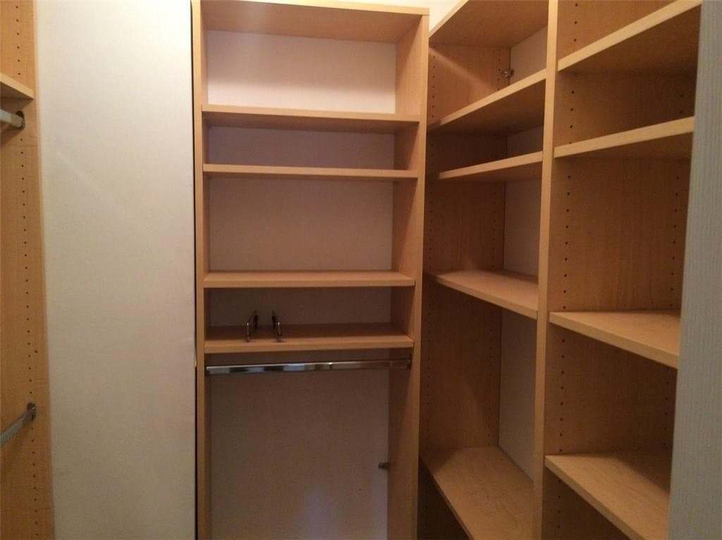 Condominium in Margate — photo 13 of 17