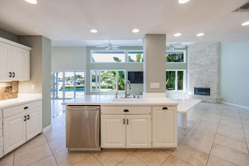 2432 NE 22nd Avenue, Lighthouse Point, FL 33064 — photo 41 of 71