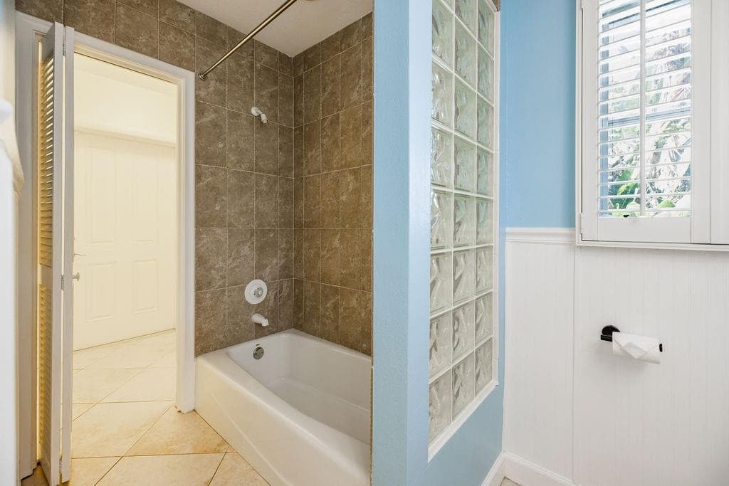 2432 NE 22nd Avenue, Lighthouse Point, FL 33064 — photo 59 of 71