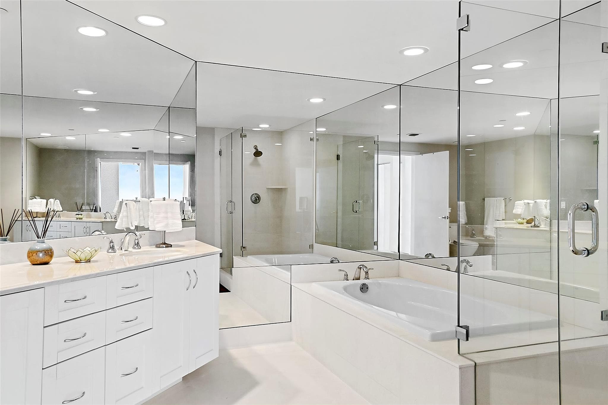 2831 N Ocean Boulevard 801N, Fort Lauderdale, FL 33308 — photo 12 of 29