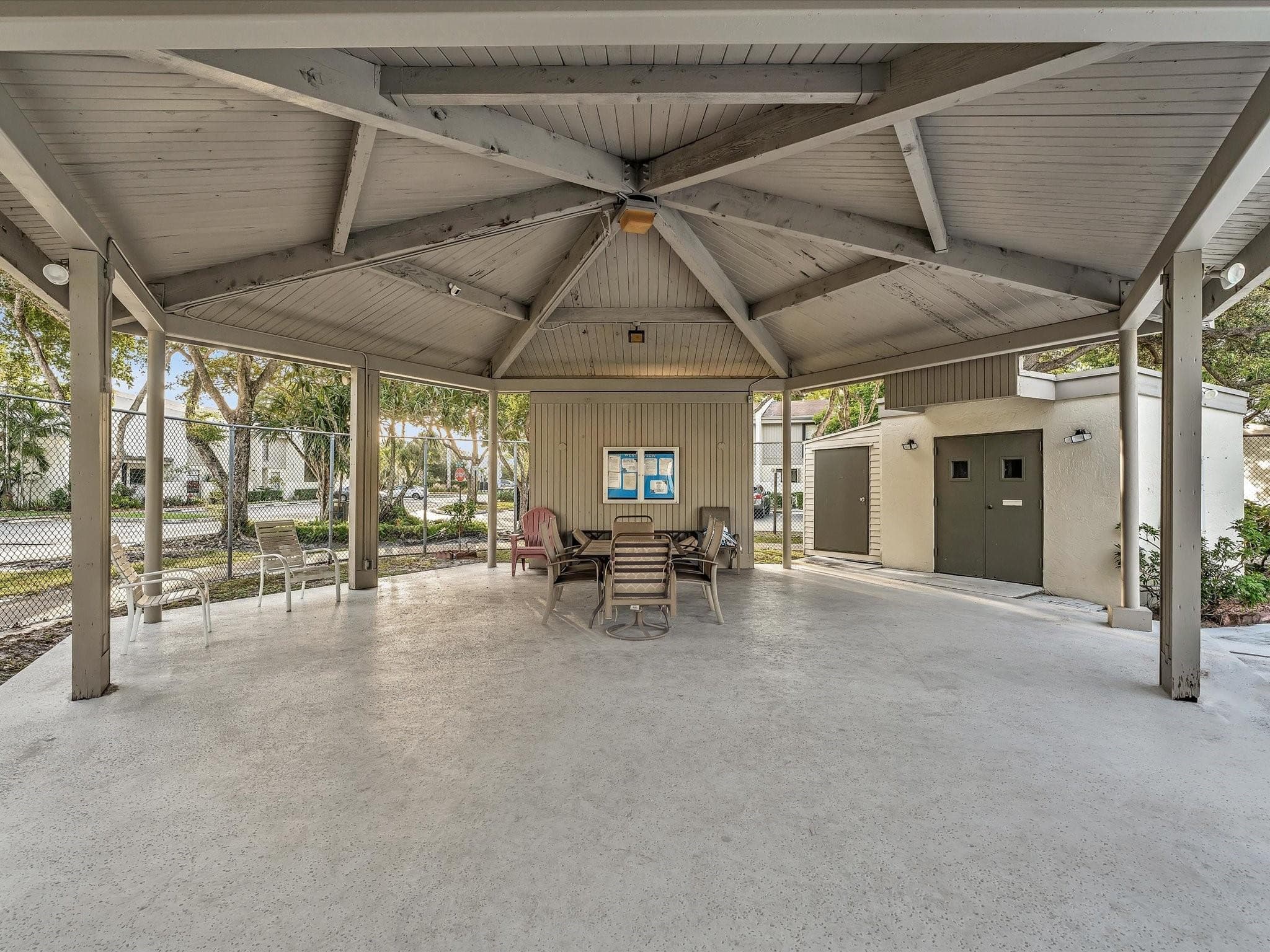 1381 NW 99th Avenue 172, Pembroke Pines, FL 33024 — photo 73 of 94