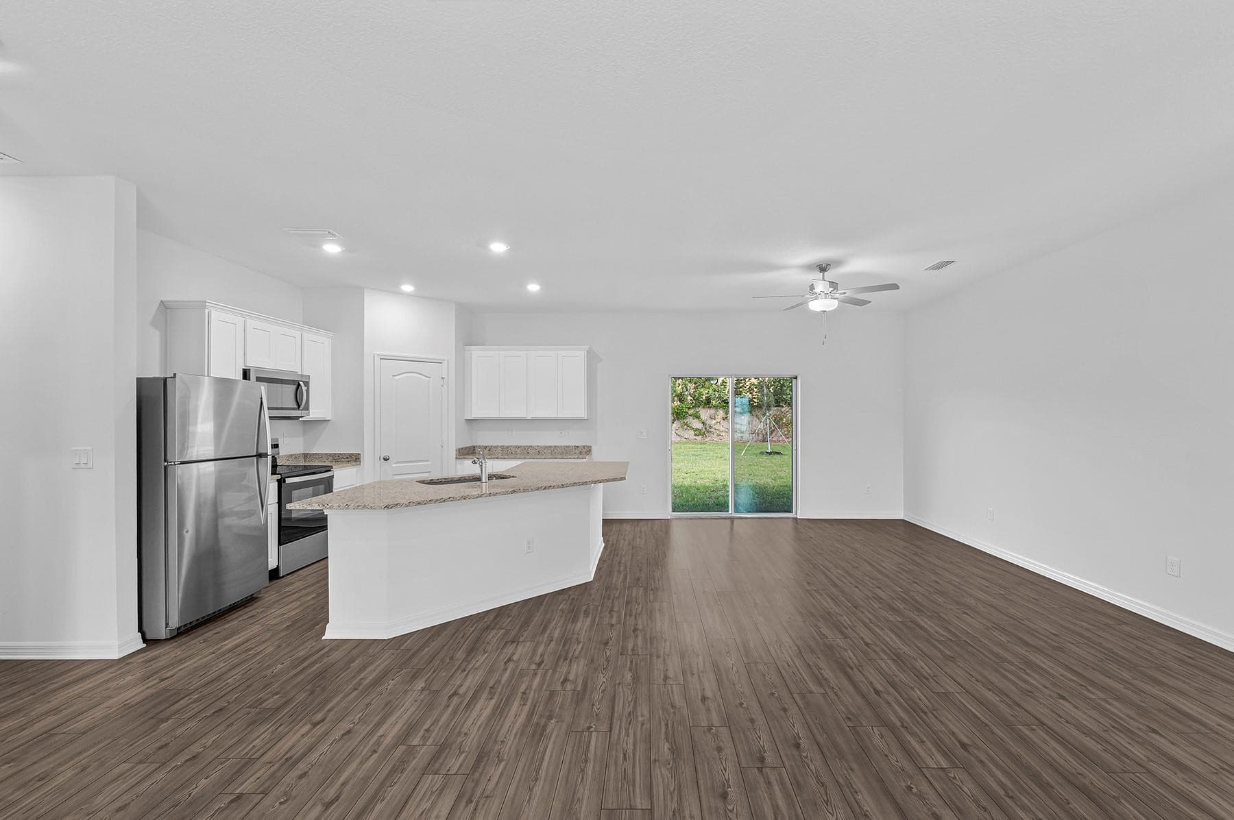 8436 104th Court, Vero Beach, FL 32967 — photo 6 of 16