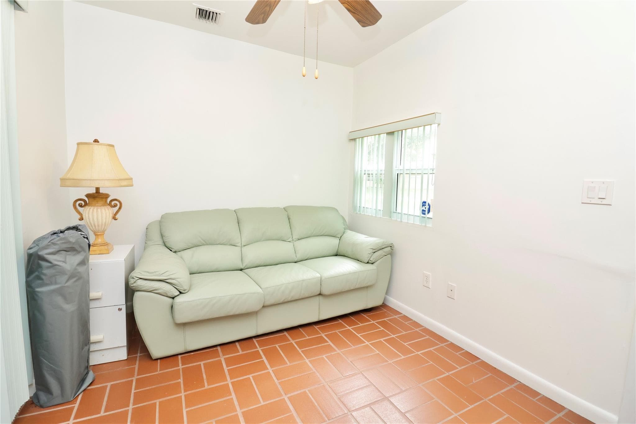 419 SW Natura Avenue B, Deerfield Beach, FL 33441 — photo 8 of 31