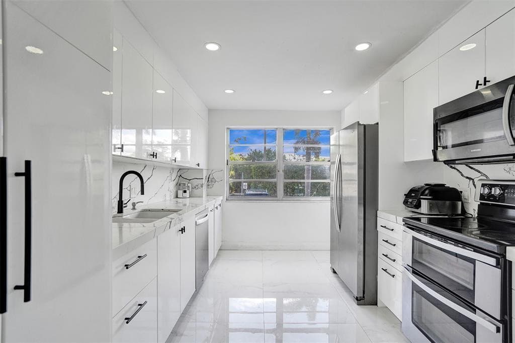 2801 NE 183rd Street 101w, Aventura, FL 33160 — photo 4 of 15