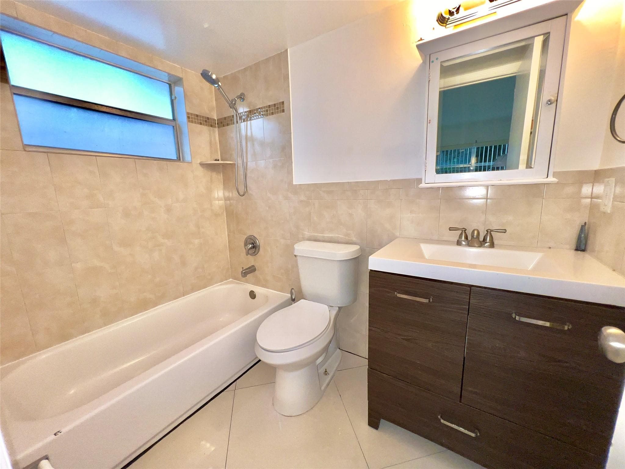 1021 NW 45th Street # 4, Deerfield Beach, FL 33064 — photo 9 of 26