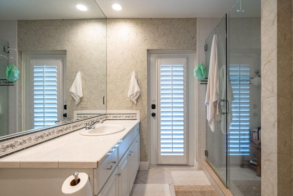 2317 NE 28th Court, Lighthouse Point, FL 33064 — photo 28 of 49