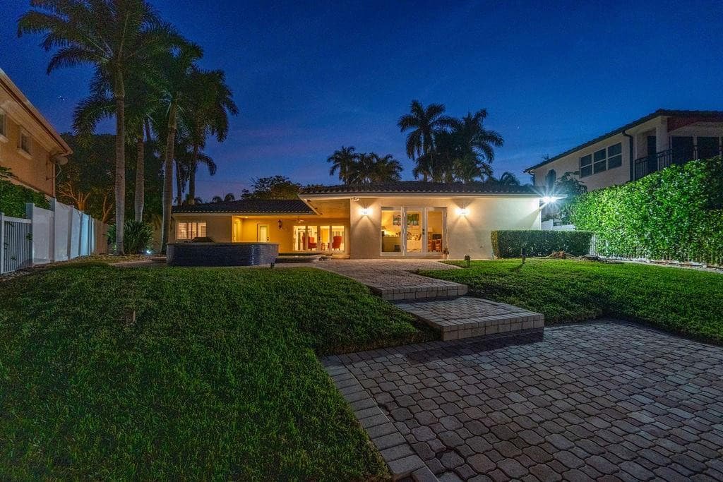 2317 NE 28th Court, Lighthouse Point, FL 33064 — photo 41 of 49