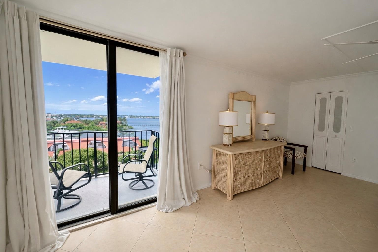 3460 S Ocean Boulevard 608, Palm Beach, FL 33480 — photo 17 of 37