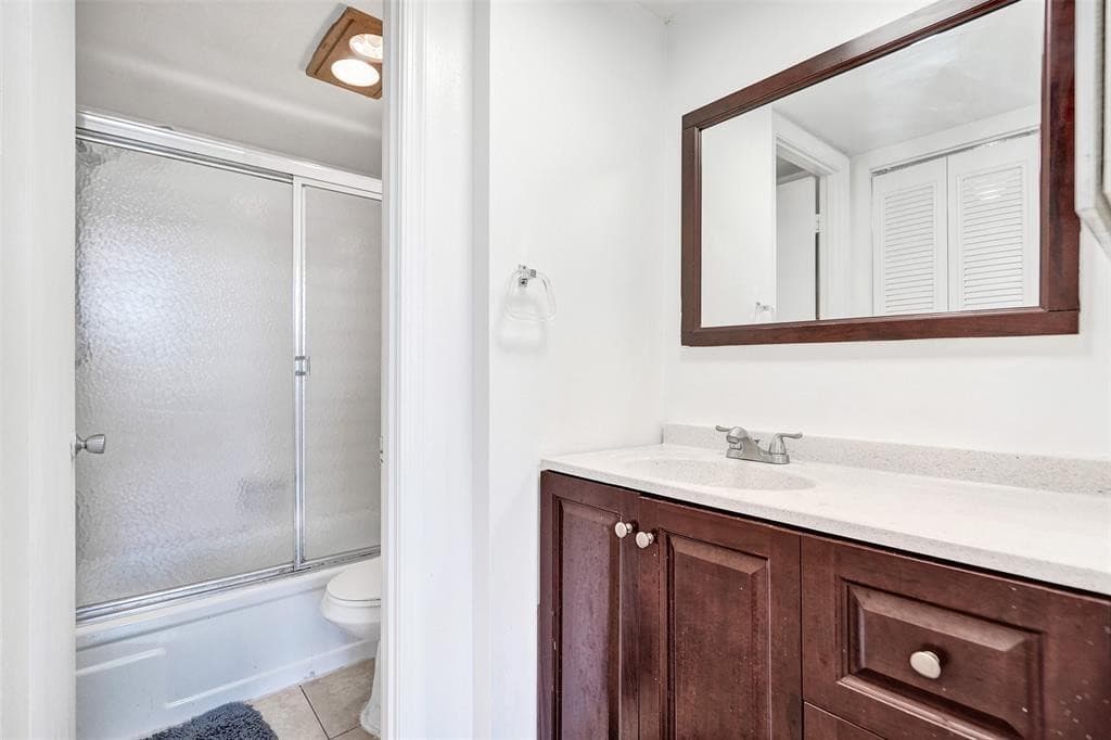 9440 Poinciana Place 101, Davie, FL 33324 — photo 11 of 30