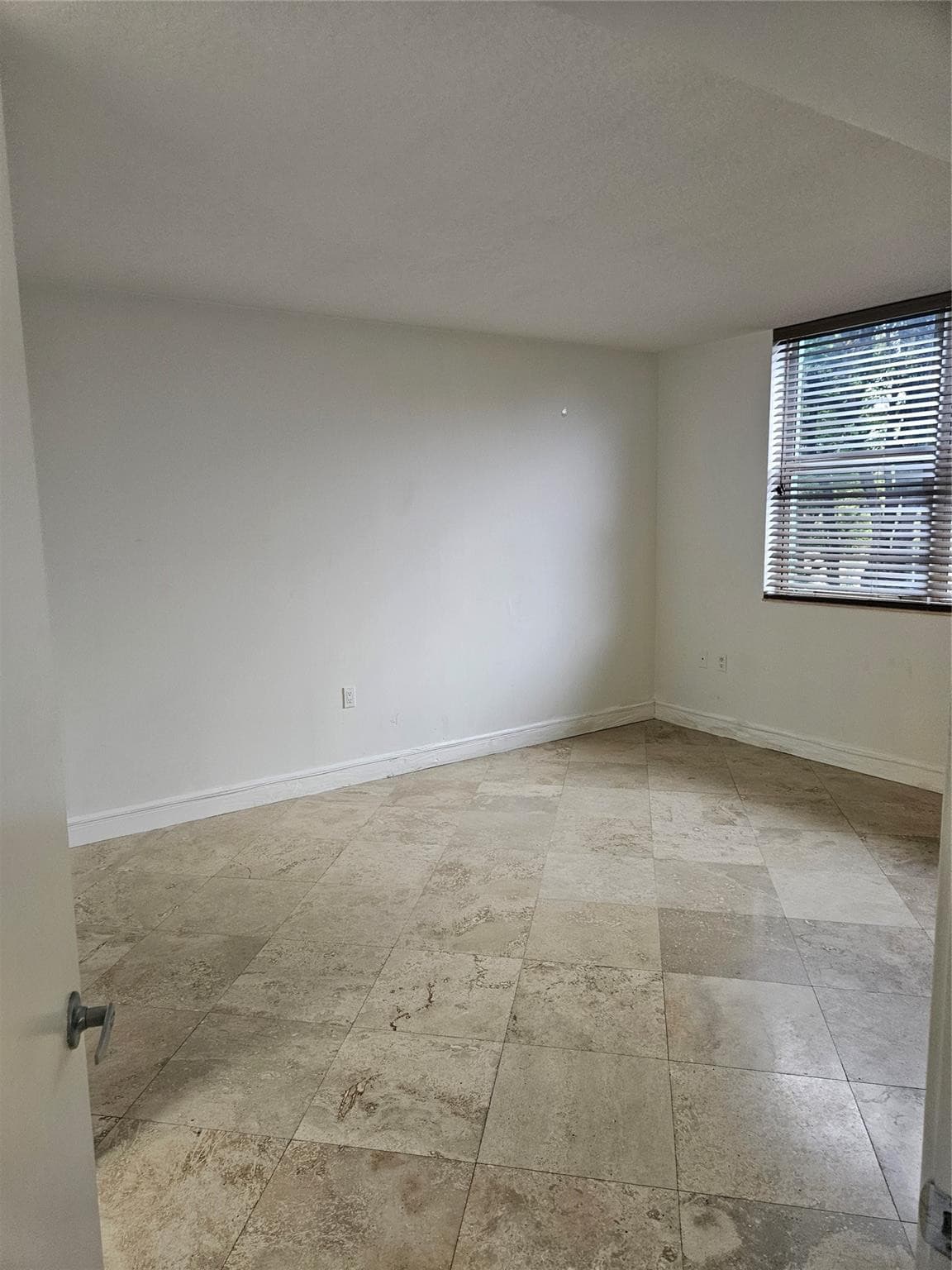 1555 N Treasure Drive 210, North Bay Village, FL 33141 — photo 8 of 16