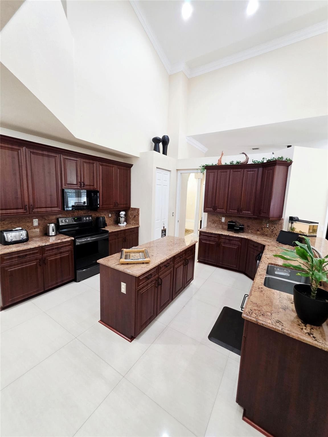 7107 Pinecreek Lane, Coconut Creek, FL 33073 — photo 27 of 44