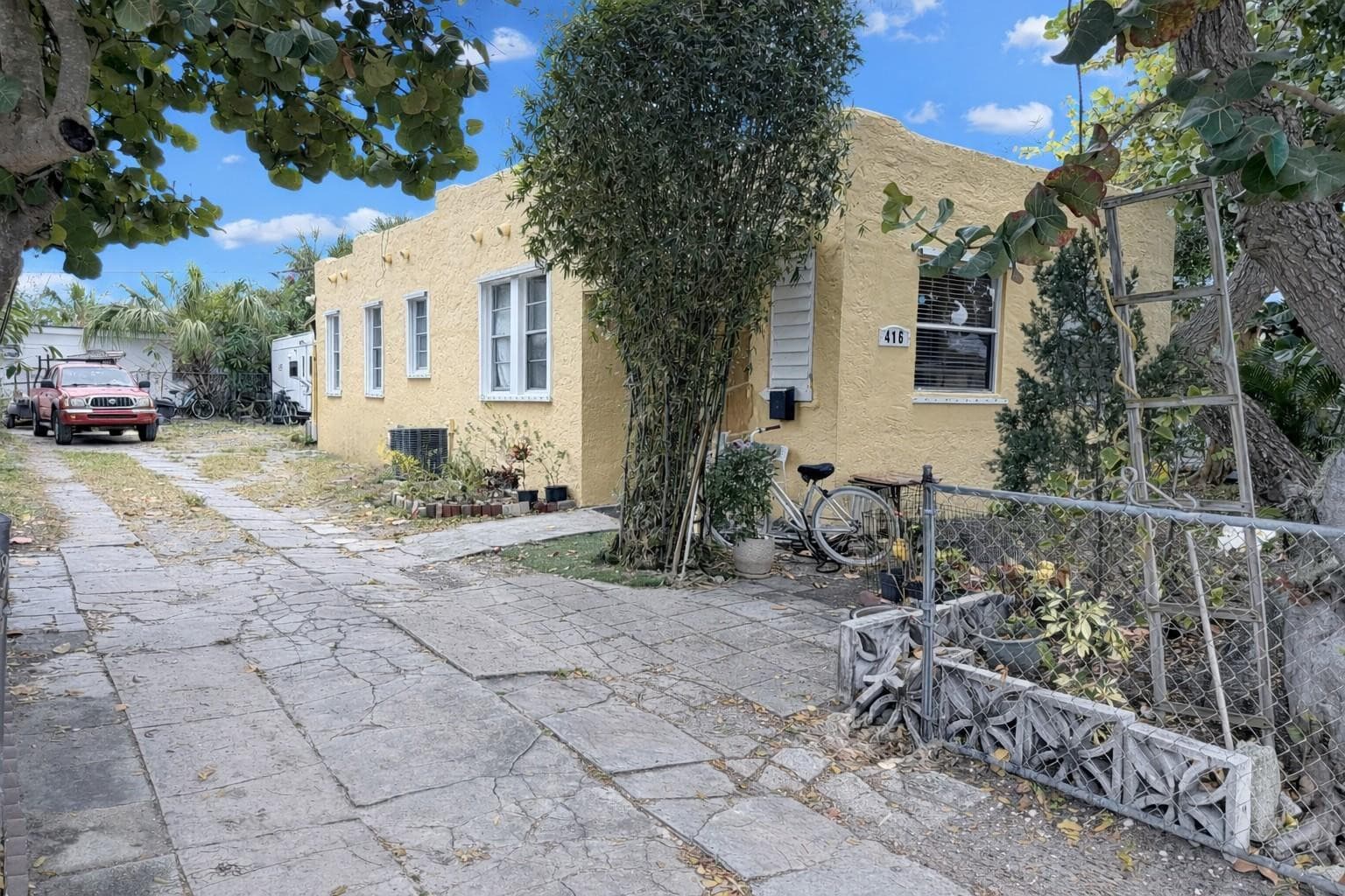 416 Revere Road, West Palm Beach, FL 33405 — photo 1 of 9