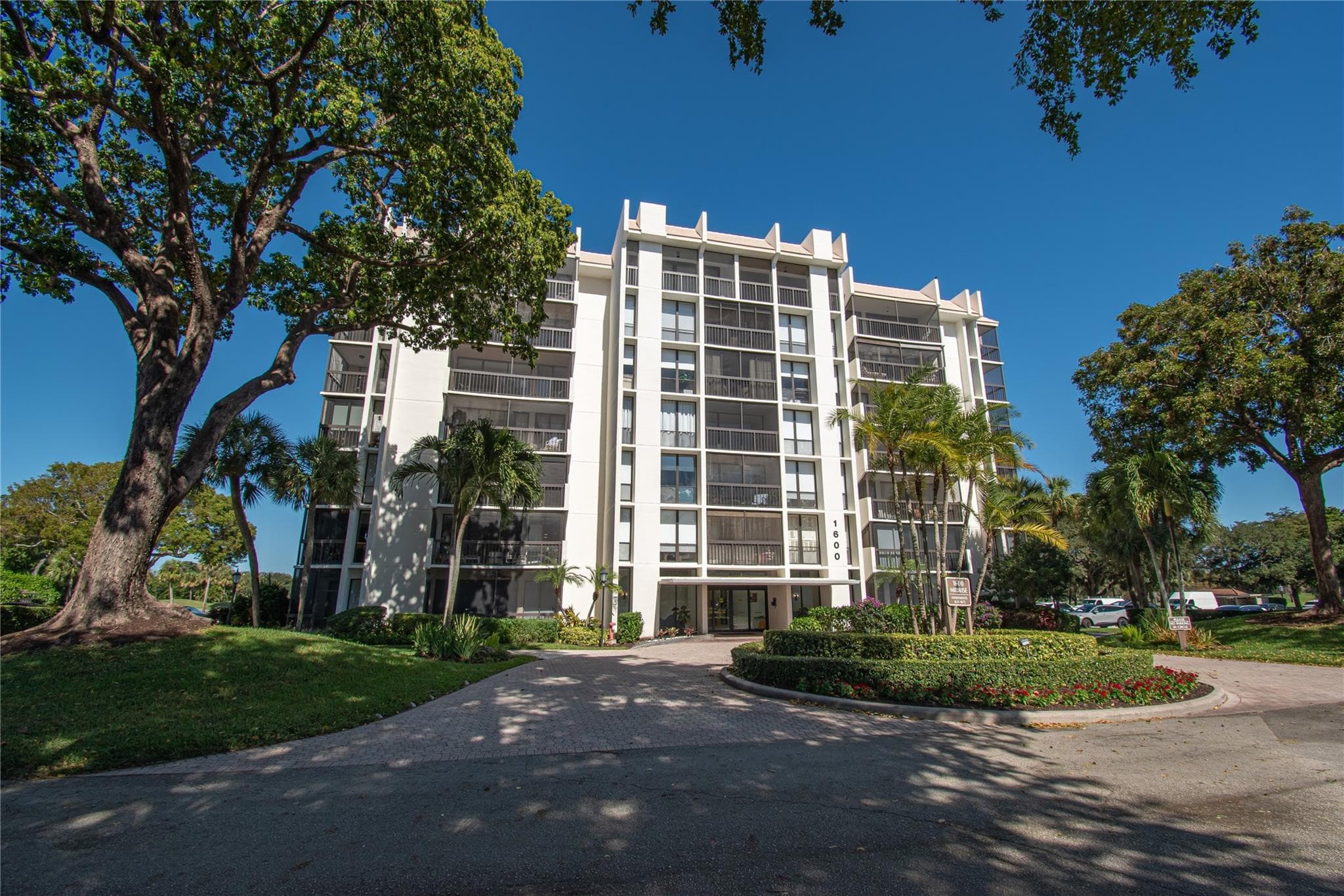 1612 Bridgewood Drive 1612, Boca Raton, FL 33434 — photo 2 of 38