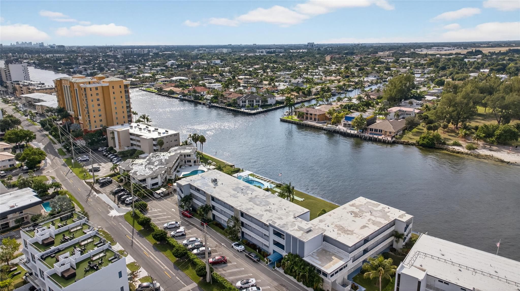 1001 N Riverside Drive 305, Pompano Beach, FL 33062 — photo 41 of 44
