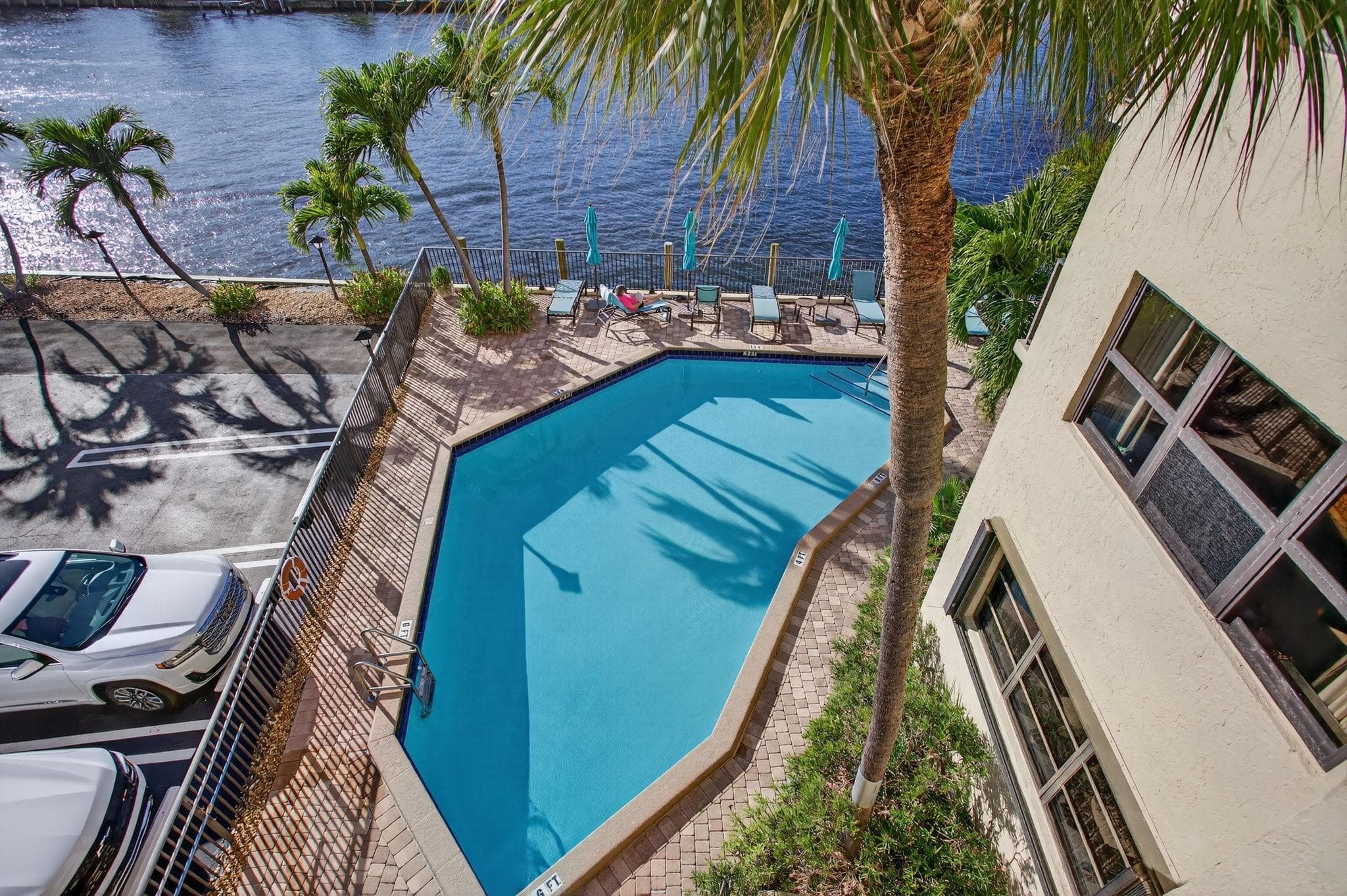 501 N Riverside Drive 301, Pompano Beach, FL 33062 — photo 4 of 35