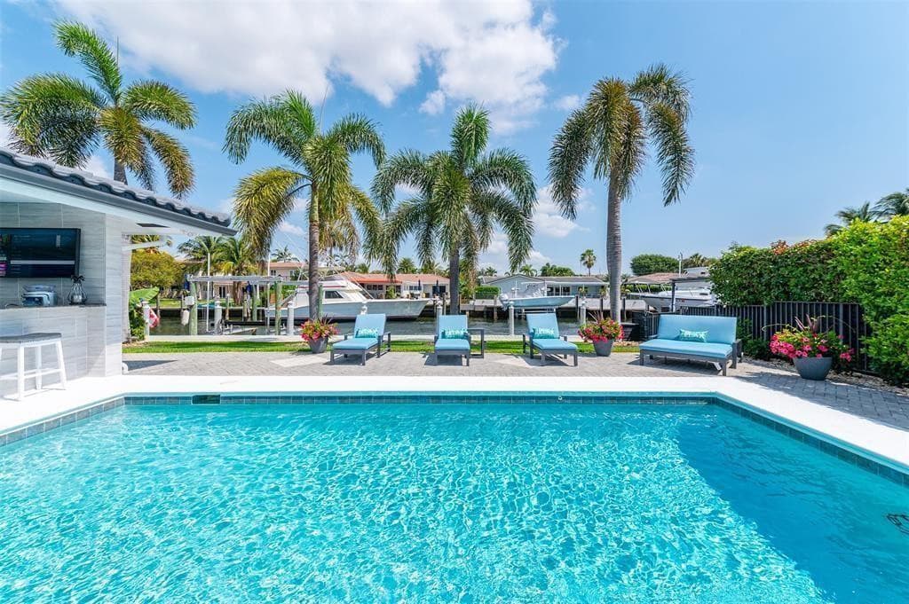 2791 NE 9th Court, Pompano Beach, FL 33062 — photo 12 of 40
