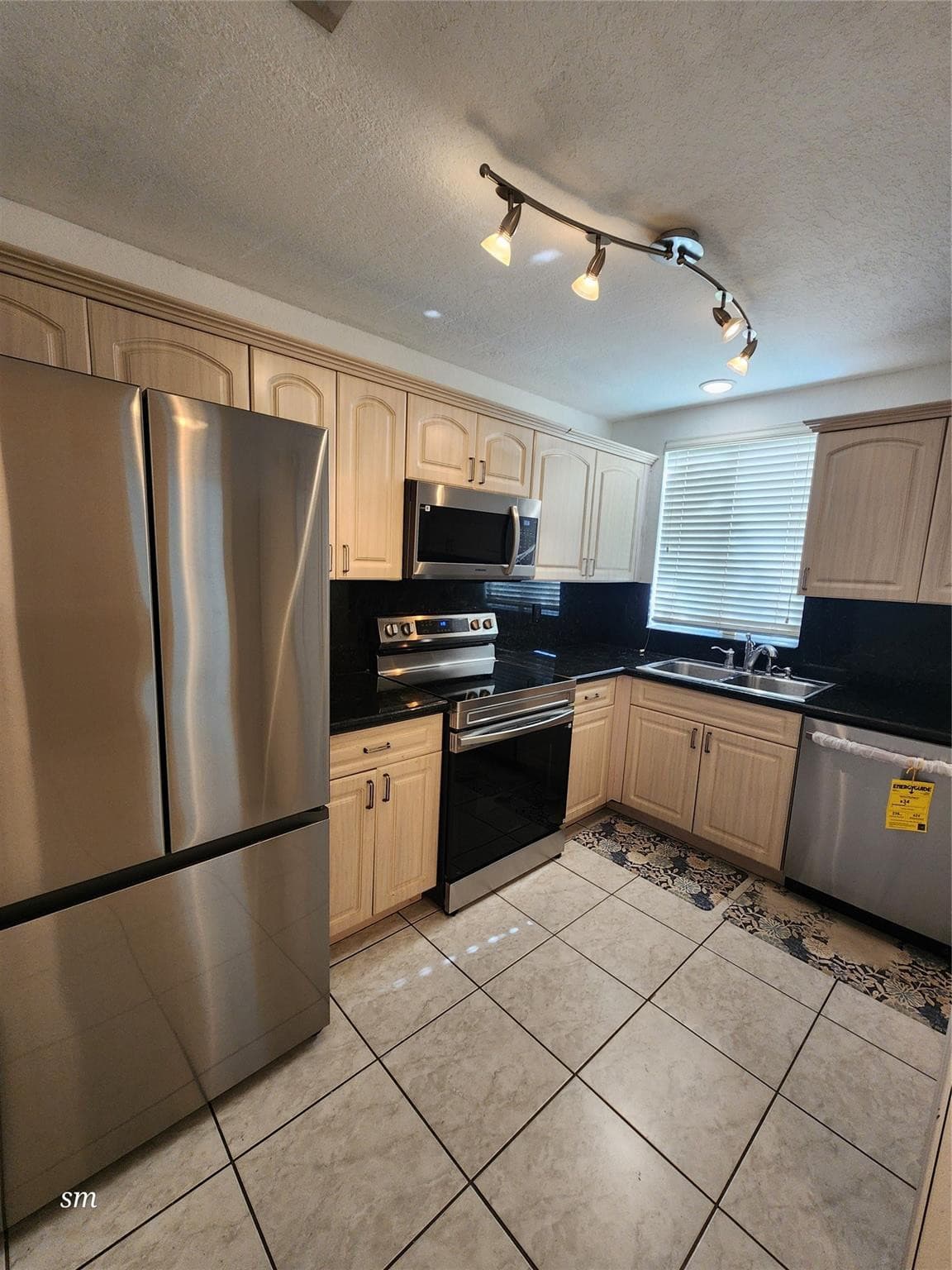 119 Hidden Court Road, Hollywood, FL 33023 — photo 2 of 34