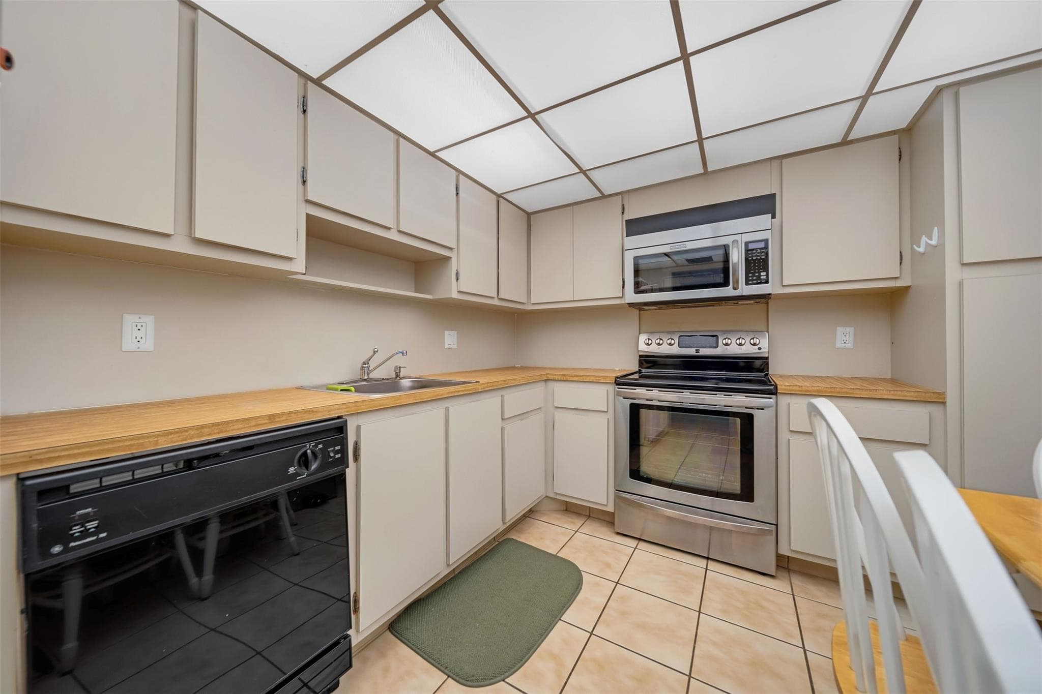 801 Cypress Boulevard 107c, Pompano Beach, FL 33069 — photo 3 of 33